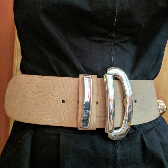 Vintage Accessories - Vintage super wide tan and gold tone buckle belt